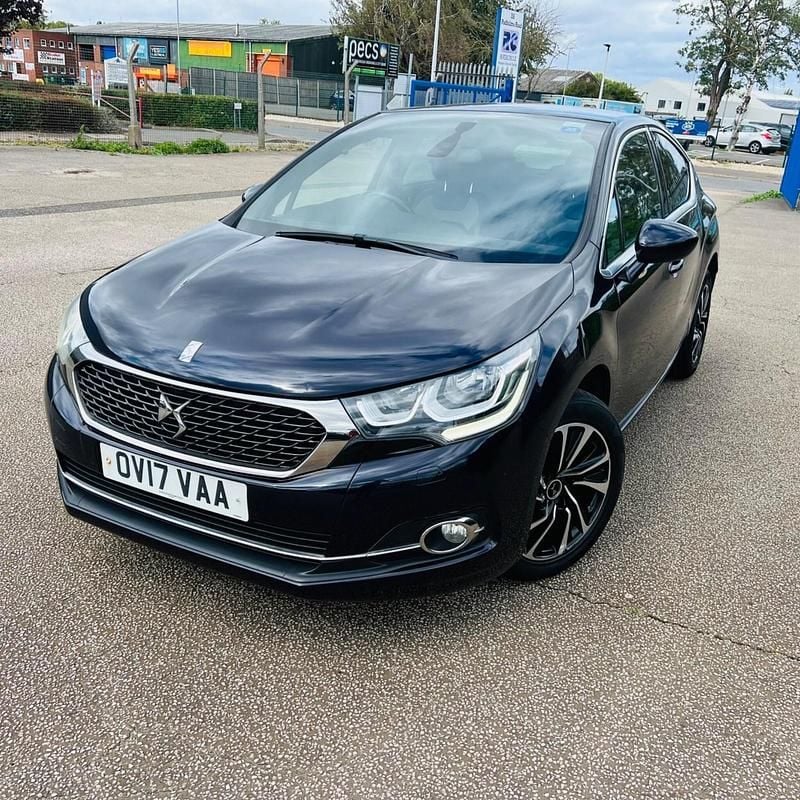 Used DS Automobiles DS4 Elegance 150 HP (110 kW) 2017 Blue Hatchback