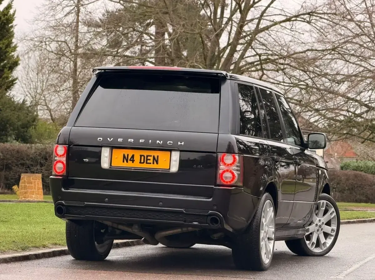 Used Land Rover Range Rover Vogue SE 313 HP (230 kW) 2011 Black SUV