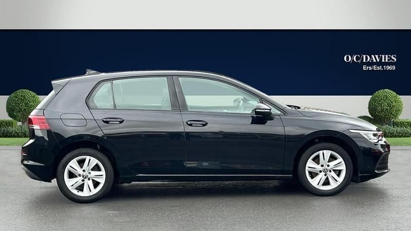 Used VW Golf VIII Life 115 HP (84 kW) 2022 Black Hatchback