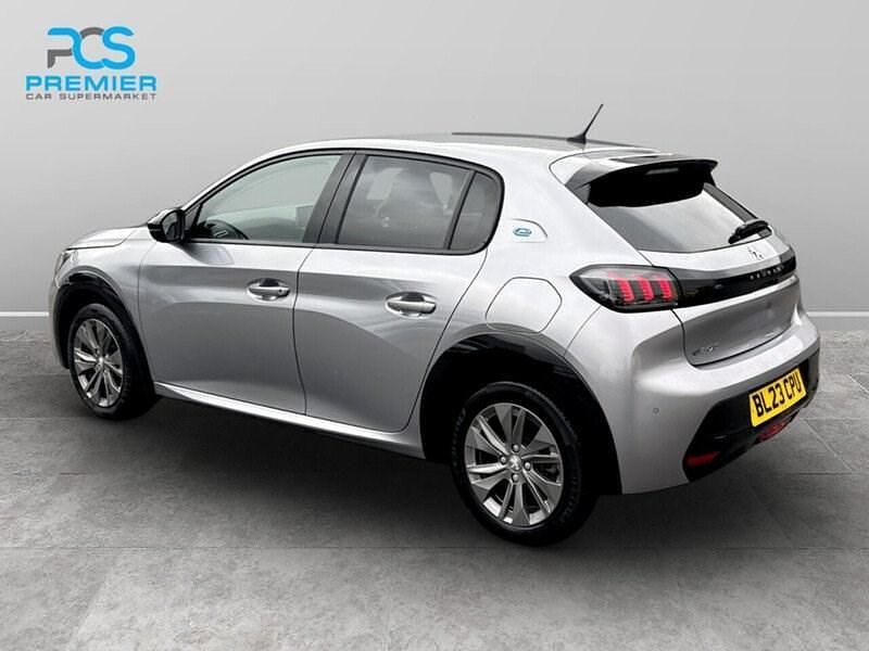 Used Peugeot e-208 Allure+ 100 kW (136 HP) 2023 Grey Hatchback