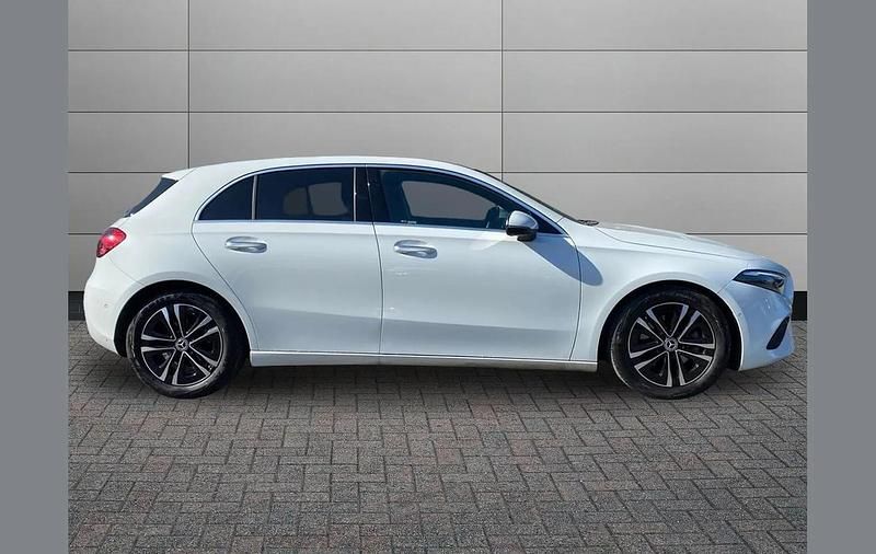 Used Mercedes A180 Executive 134 HP (98 kW) 2023 White Hatchback