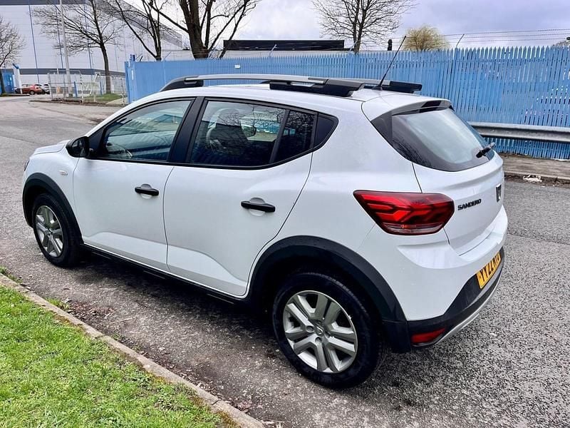 Used Dacia Sandero Essentiel 2022 White Hatchback