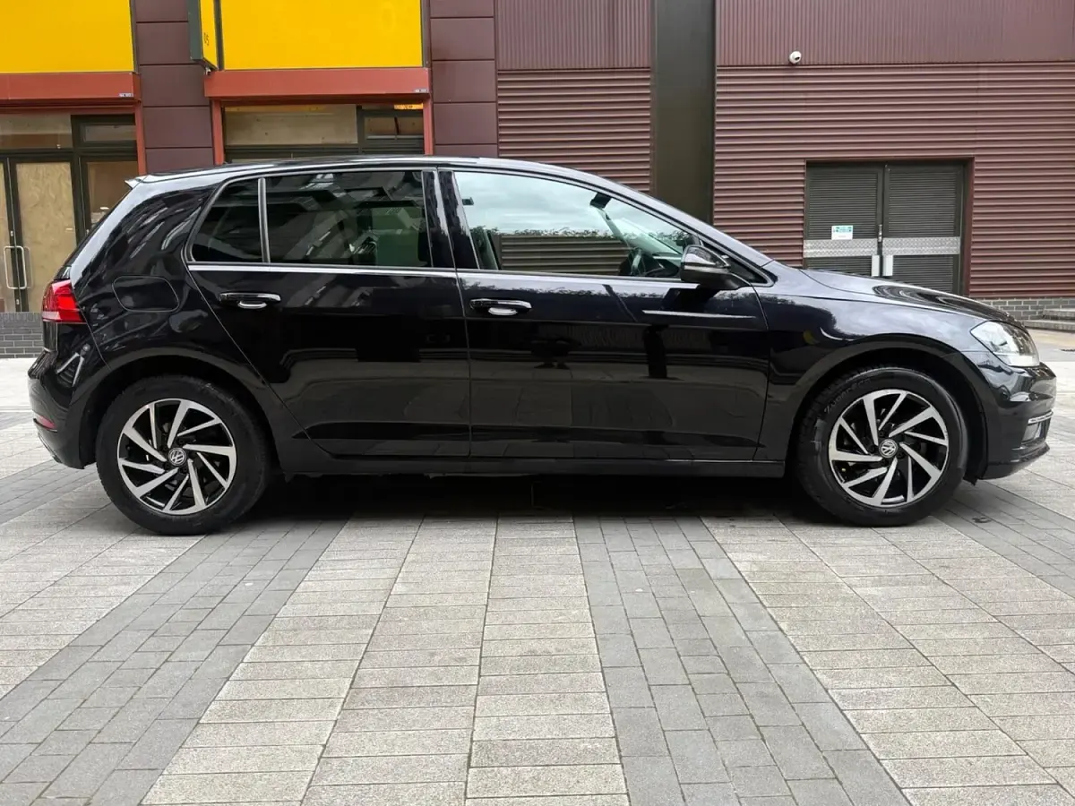 Used VW Golf VII Match 115 HP (84 kW) 2019 Black Hatchback