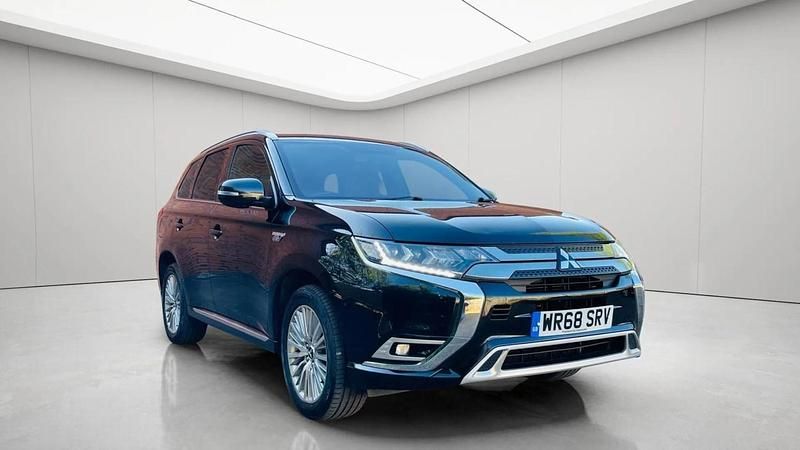 Used Mitsubishi Outlander P-HEV 2018 Black Estate