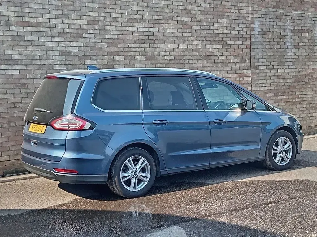 Used Ford Galaxy Titanium 150 HP (110 kW) 2021 Blue MPV