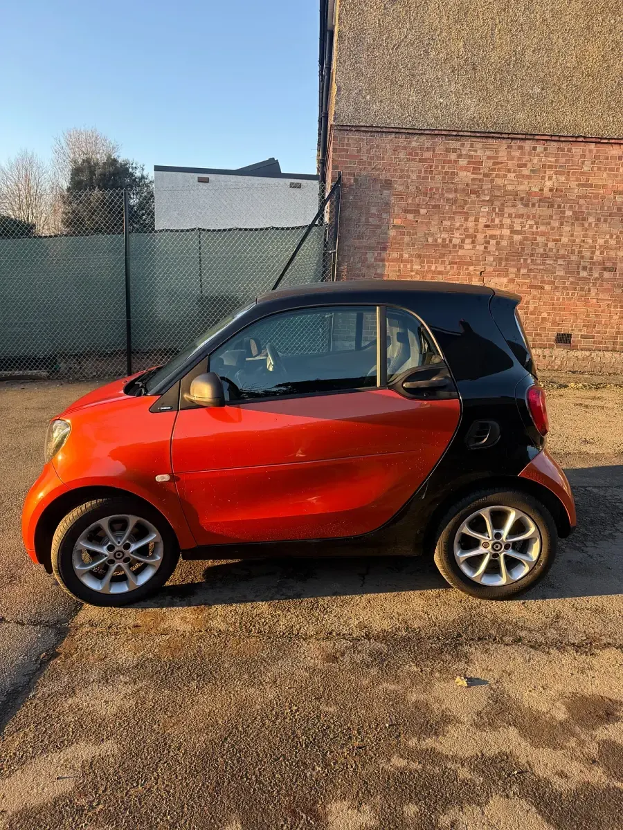 Used Smart ForTwo Coupé Passion 71 HP (52 kW) 2018 Black Coupe