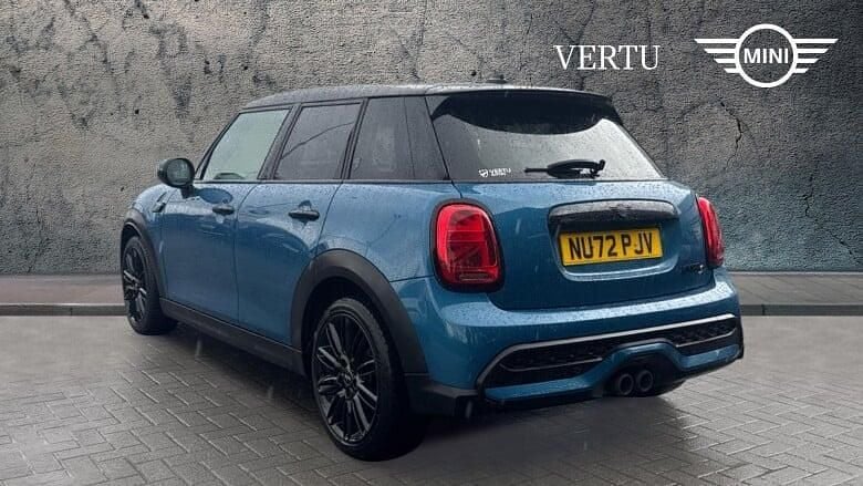 Begagnad Mini Cooper S Exclusive 178 HK (130 kW) 2022 Blå Halvkombi