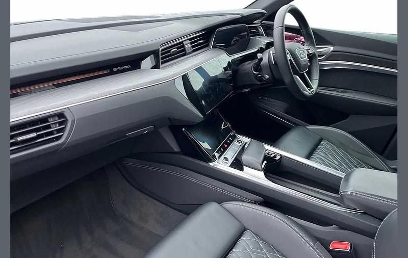 Used Audi e-tron Sportback Advanced 300 kW (408 HP) 2022 Black SUV