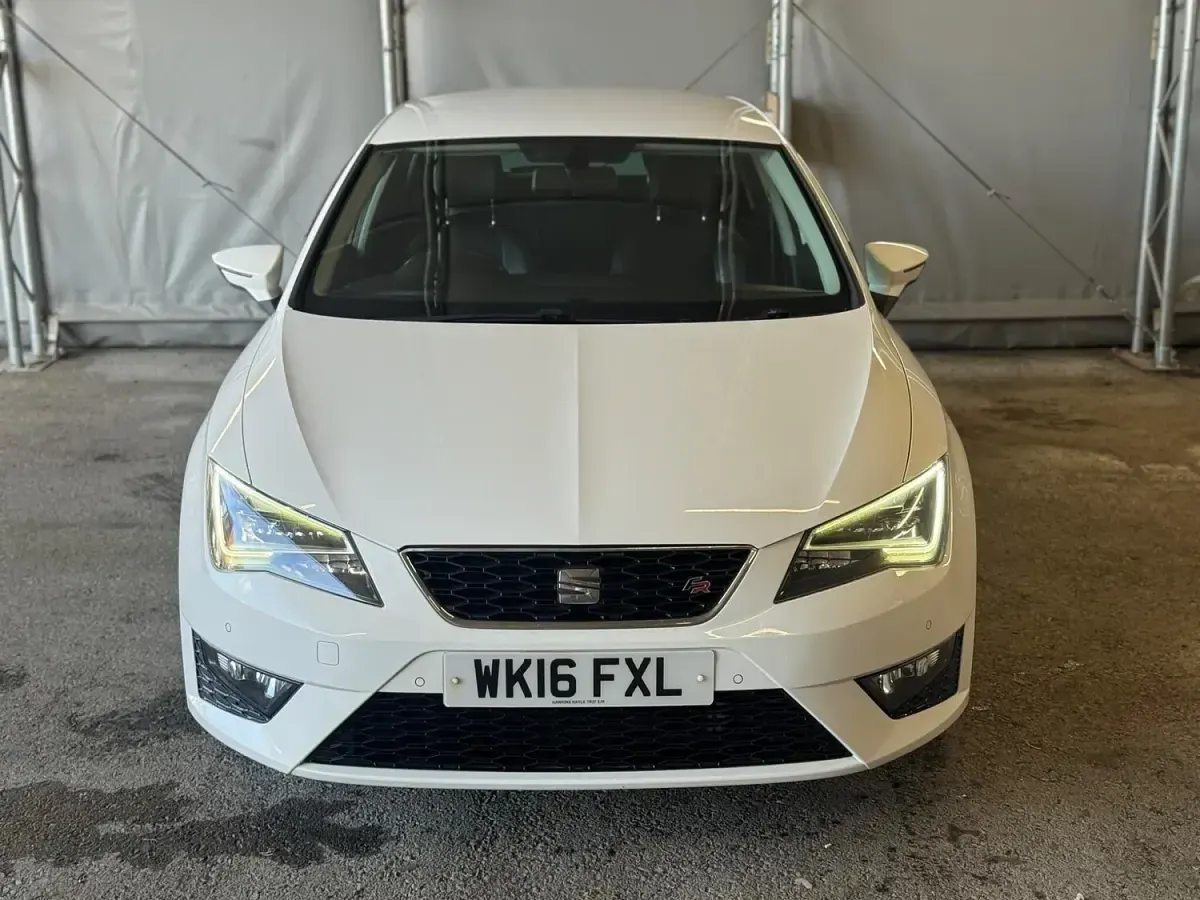 Used Seat Leon FR 2016 White Hatchback