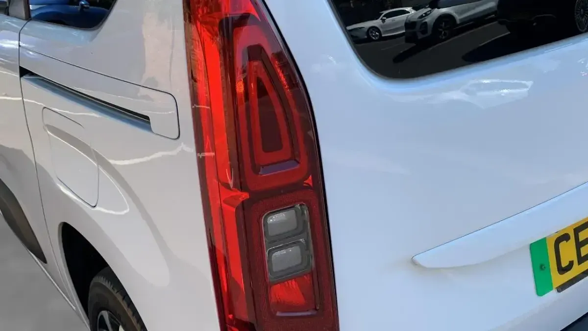 Used Citroën Berlingo XTR 98 kW (134 HP) 2023 White MPV