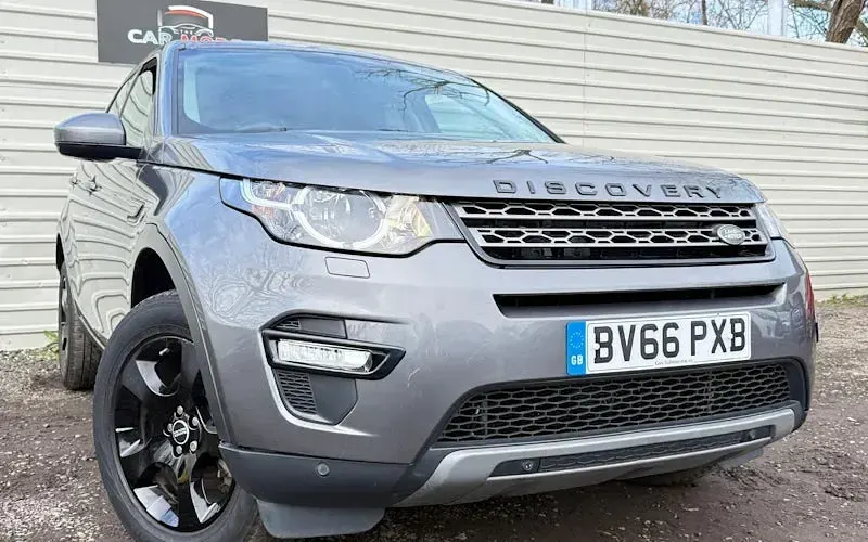 Second-hand Land Rover Discovery Sport SE 150 CP (110 kW) 2019 SUV