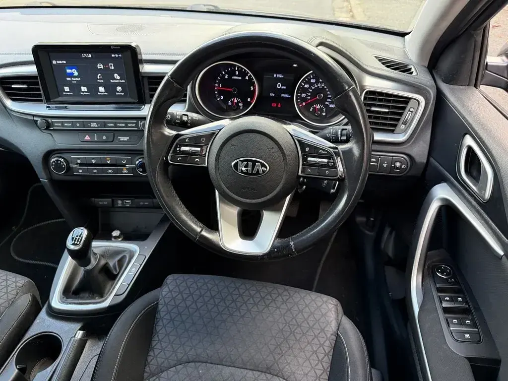 Used Kia Ceed 136 HP (100 kW) 2019 Grey Hatchback