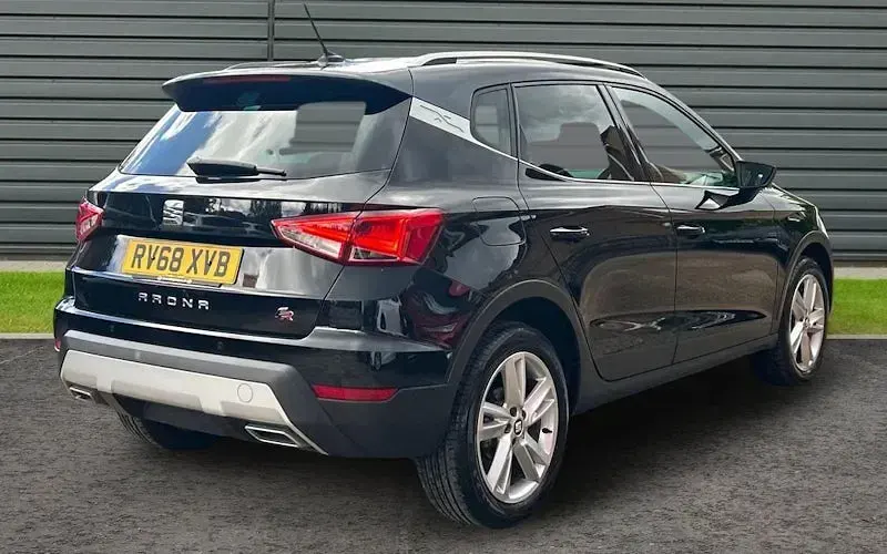 Używany Seat Arona FR 116 KM (85 kW) 2020 SUV