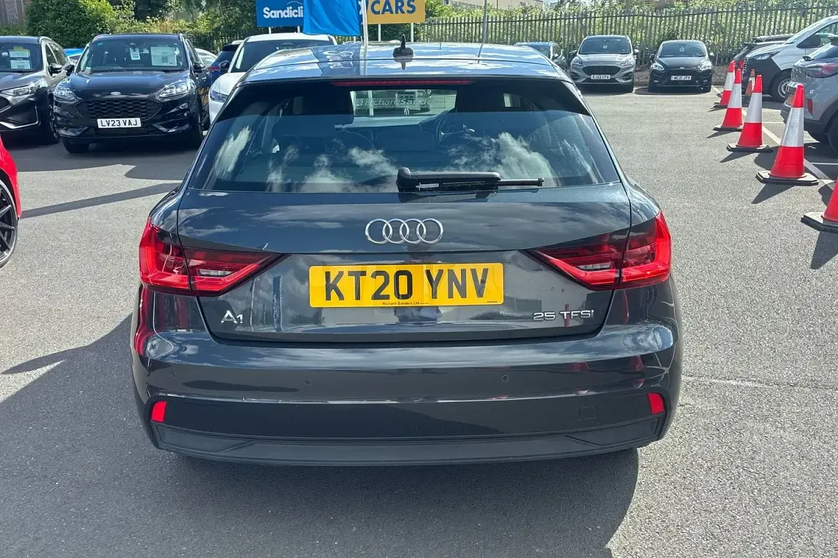 Used Audi A1 Advanced 95 HP (69 kW) 2023 Grey SUV