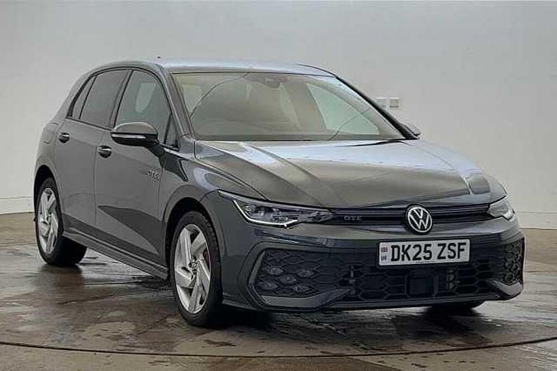 Used 2025 VW Golf VIII GTE | £27,889 (Expensive) - Image 1/4