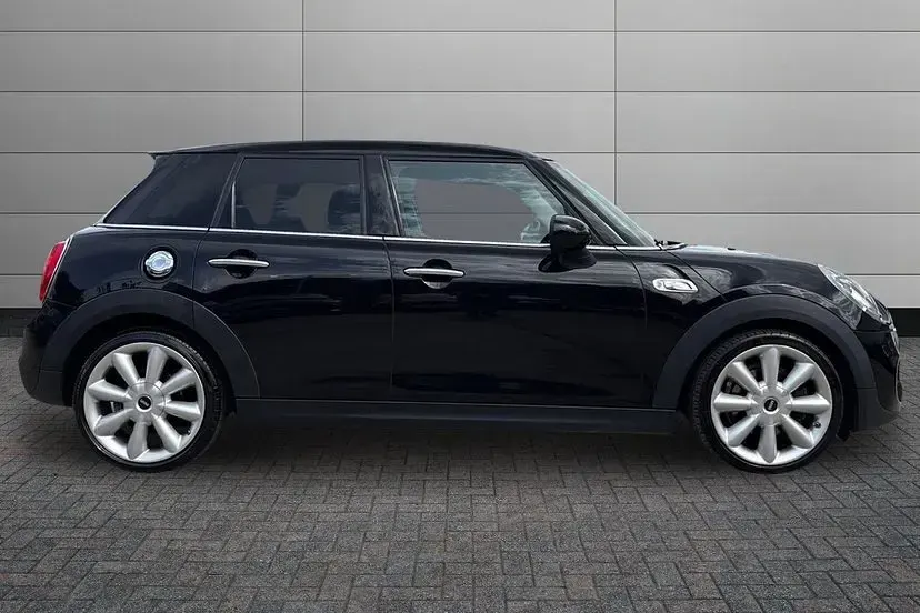 Used Mini Cooper SD Hatch 168 HP (123 kW) 2016 Black Hatchback