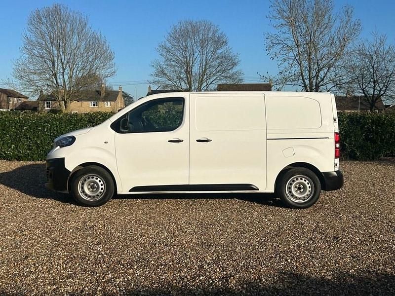 Used Peugeot Expert Premium 2022 White Van