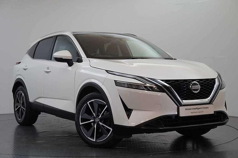 White Used 2021 Nissan Qashqai Tekna SUV | £19,899 - Image 1/3