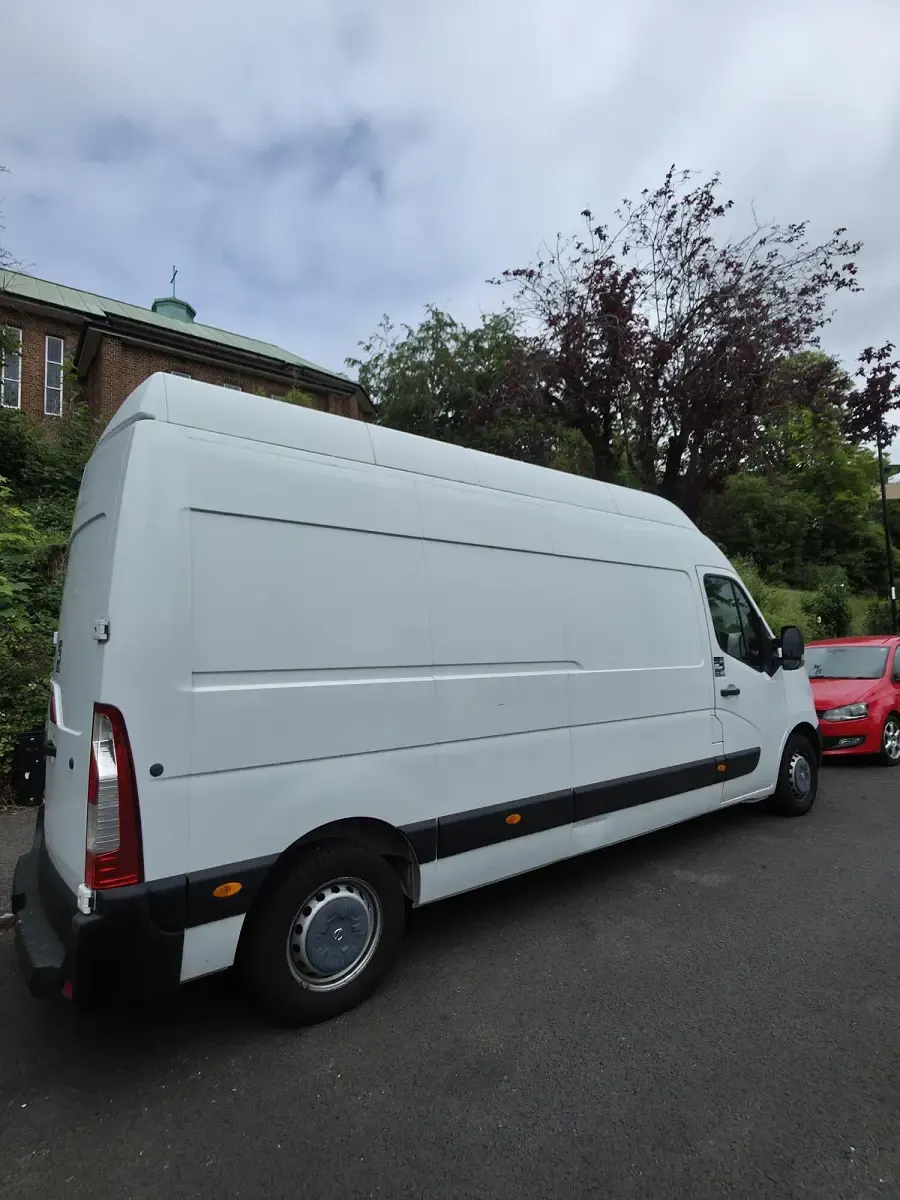 Used Nissan NV400 SE 125 HP (91 kW) 2016 White Van