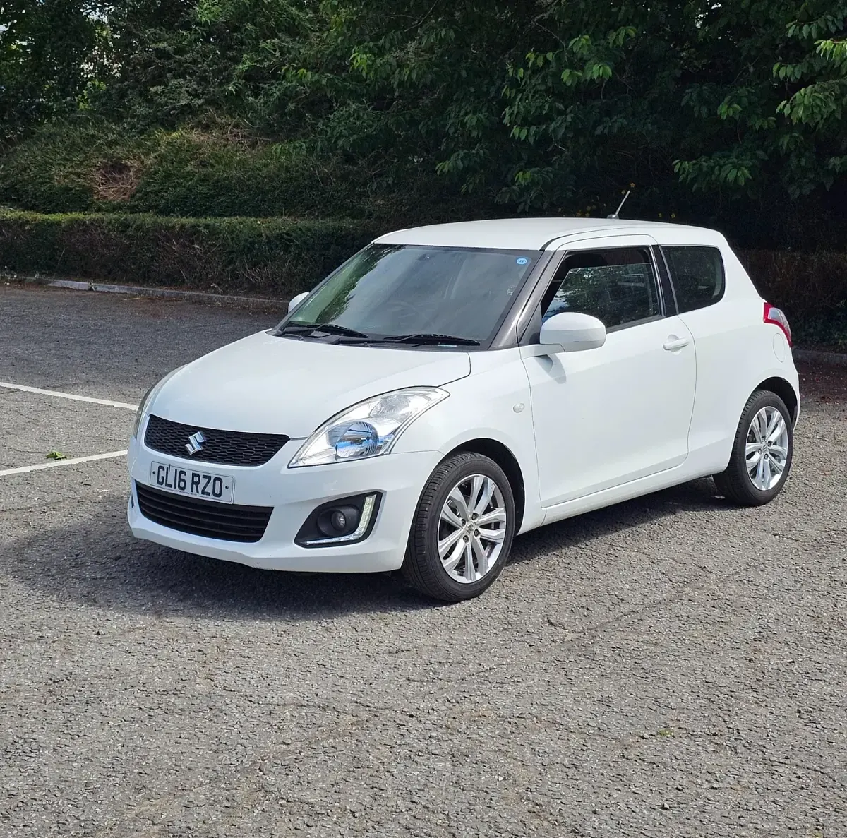 Used Suzuki Swift SZ3 2016 White Hatchback