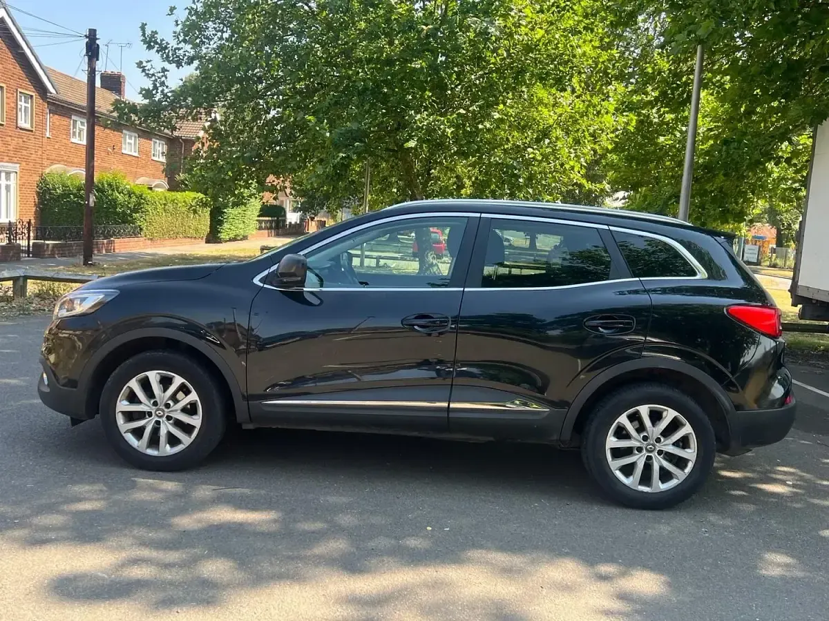 Used Renault Kadjar Dynamique 110 HP (80 kW) 2016 Black SUV