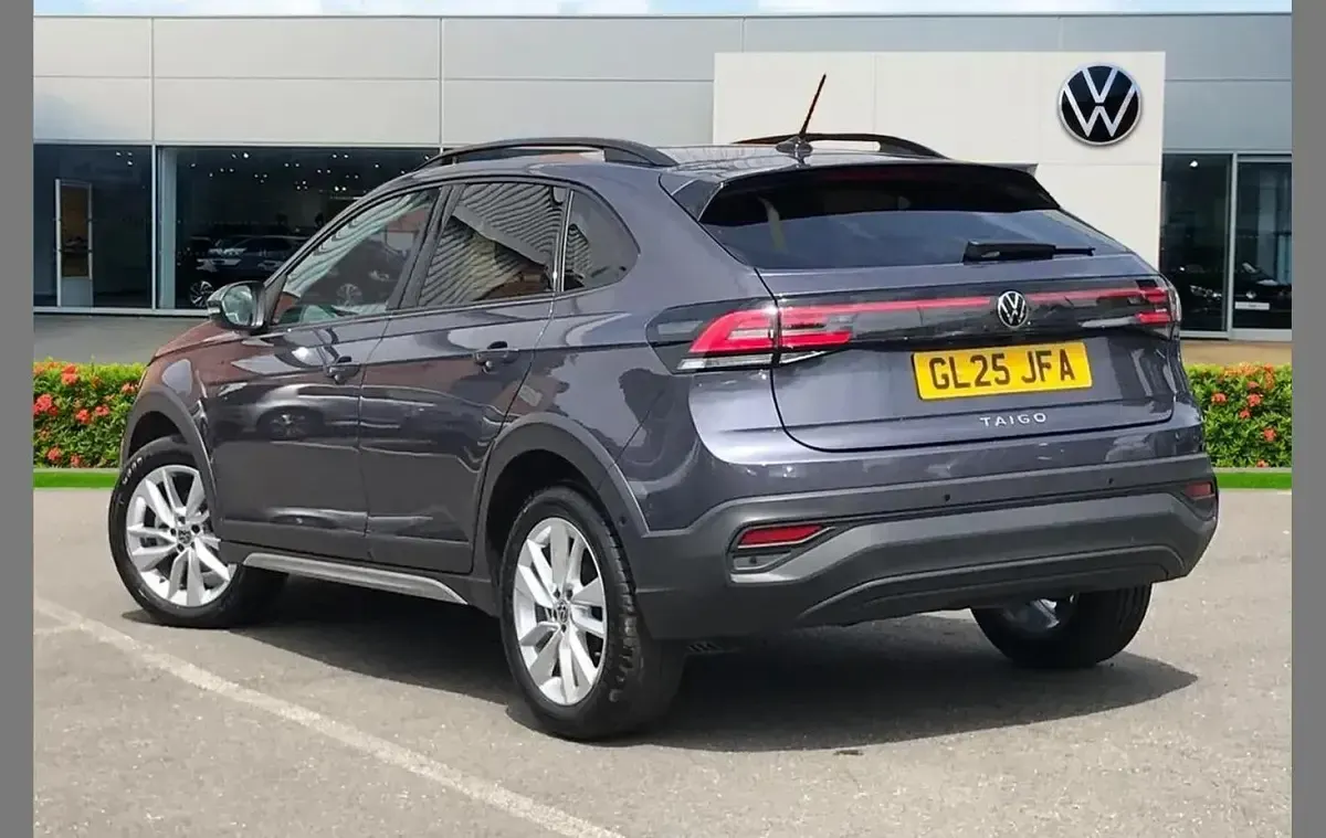 Used VW Taigo Match 95 HP (69 kW) 2025 Grey SUV
