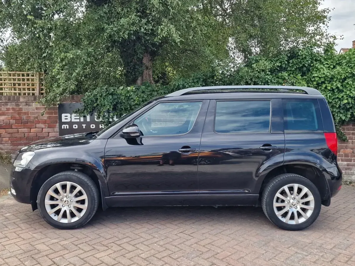 Used Skoda 110 R SE L 2015 Black Hatchback