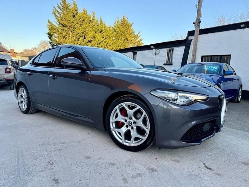 Used Alfa Romeo Giulia Saloon Edizione Speciale 190 HP (139 kW) 2020 Grey Sedan