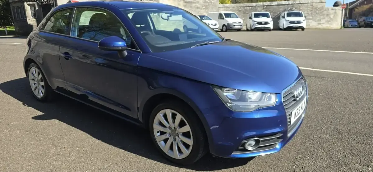 Used Audi A1 Sport 122 HP (89 kW) 2013 Blue Hatchback