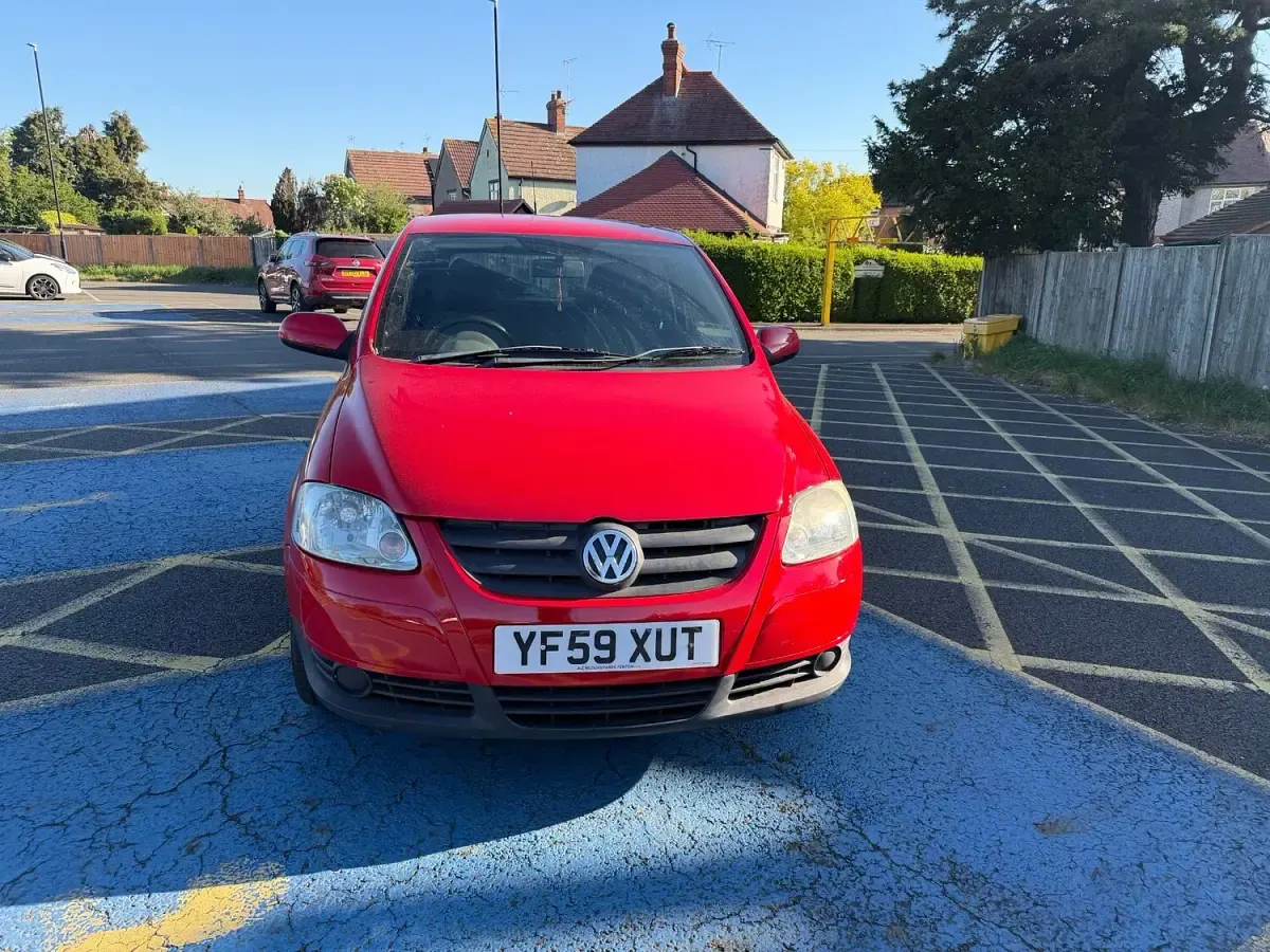 Used VW Fox 55 HP (40 kW) 2010 Red Hatchback
