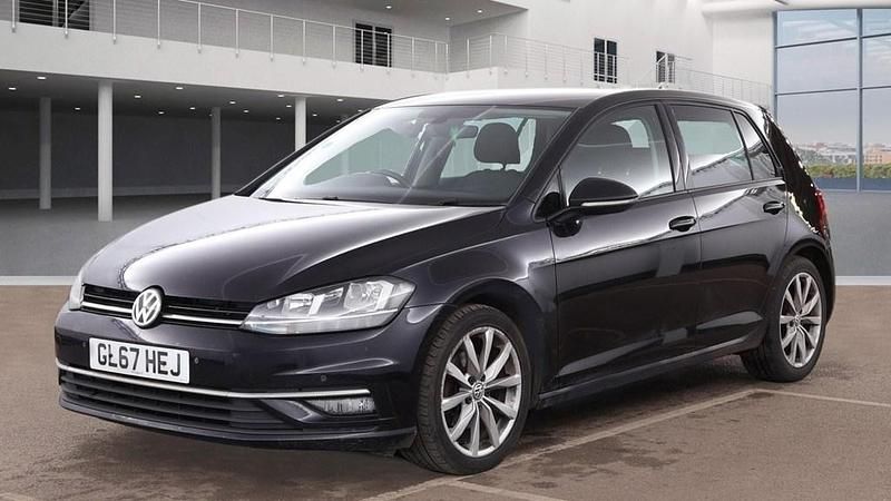 Used VW Golf VII GT 150 HP (110 kW) 2017 Deep black pearl Hatchback