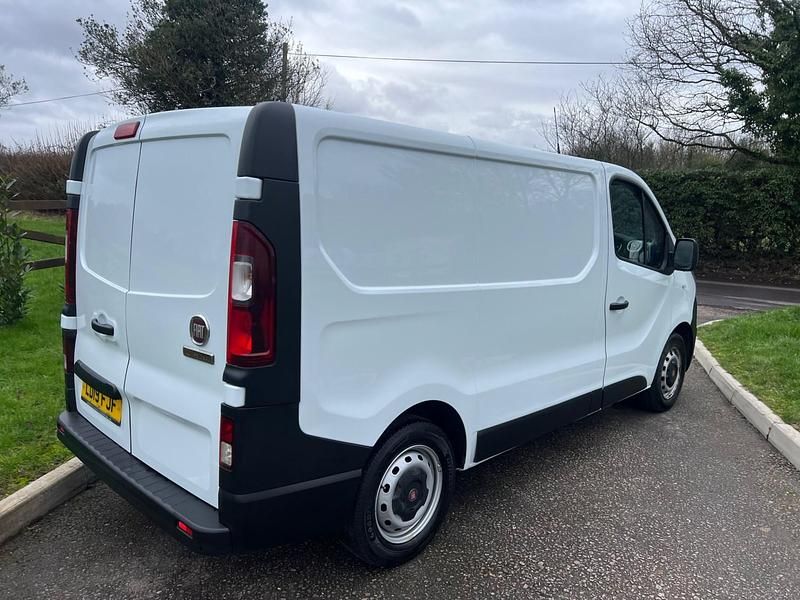 Used Fiat Talento 120 HP (88 kW) 2019 White MPV