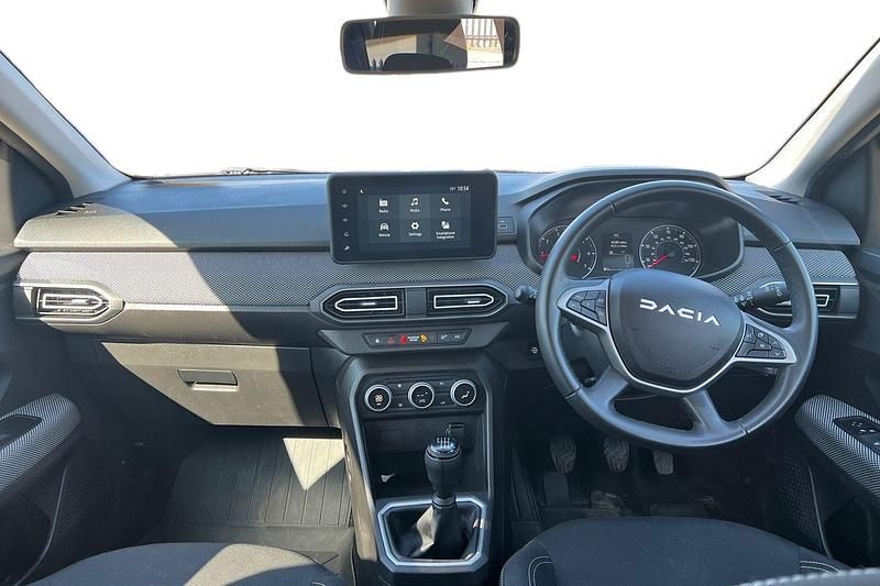 Second-hand Dacia Jogger Expression 110 CP (80 kW) 2023 Maro Monovolum