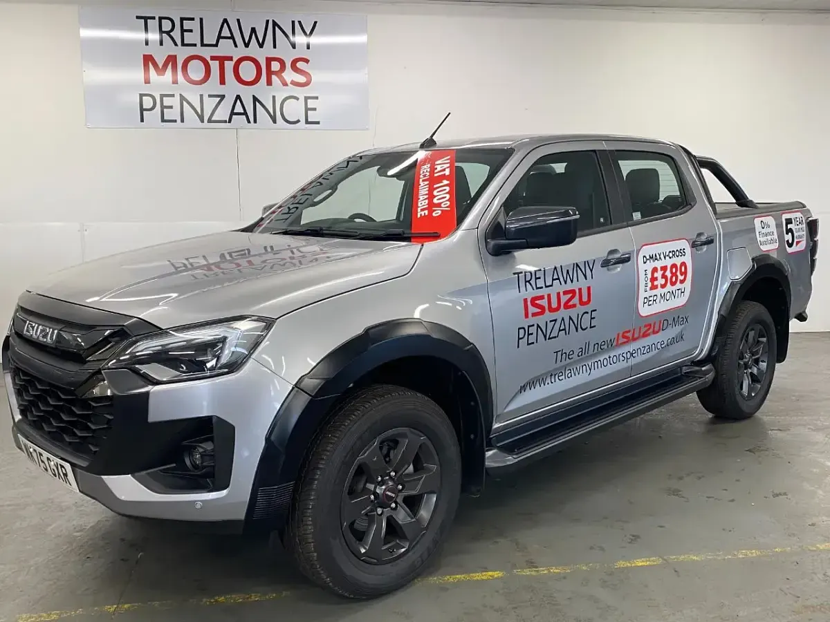 New Isuzu D-Max 2025 Silver Pickup