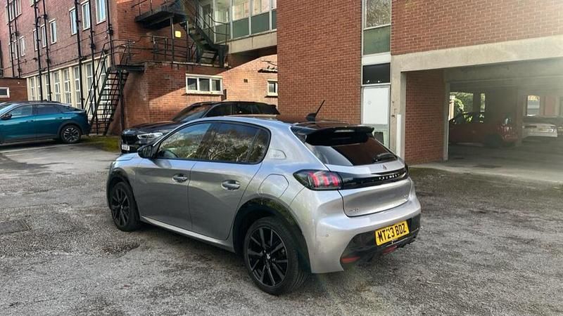 Used Peugeot 208 GT 99 HP (72 kW) 2023 Grey Hatchback