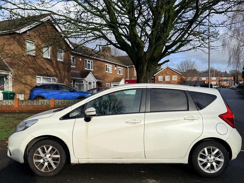 Used Nissan Note Acenta Premium 90 HP (66 kW) 2014 White MPV