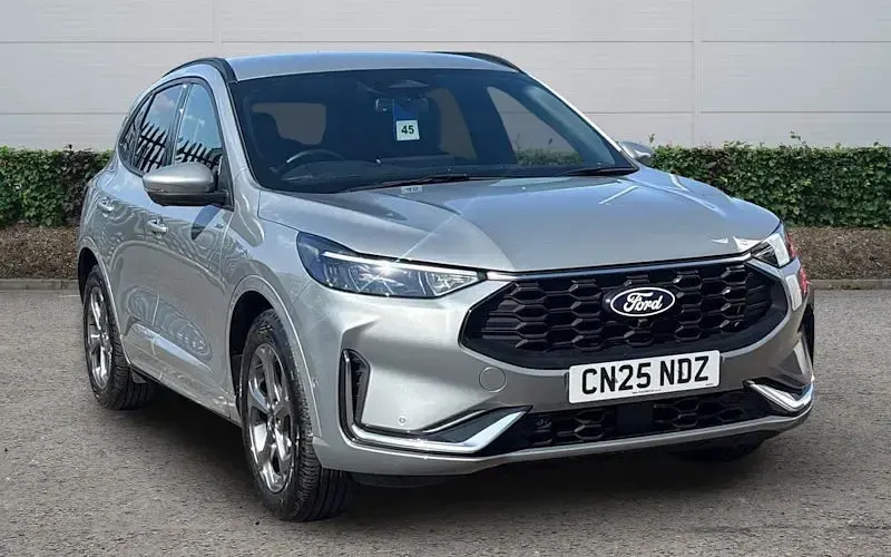 Used Ford Kuga ST-Line 183 HP (134 kW) 2025 SUV