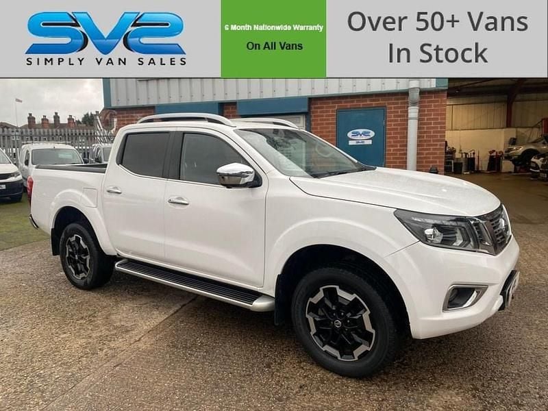 Used Nissan Navara Tekna 190 HP (139 kW) 2021 White Pickup