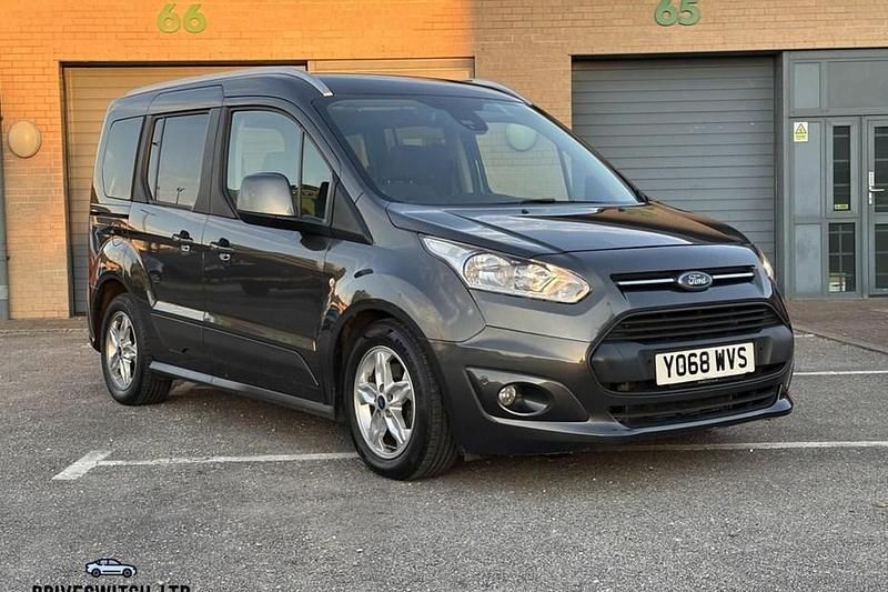 Grey Used 2018 Ford Tourneo Connect Titanium MPV | £10,232 (Fair price) - Image 1/1