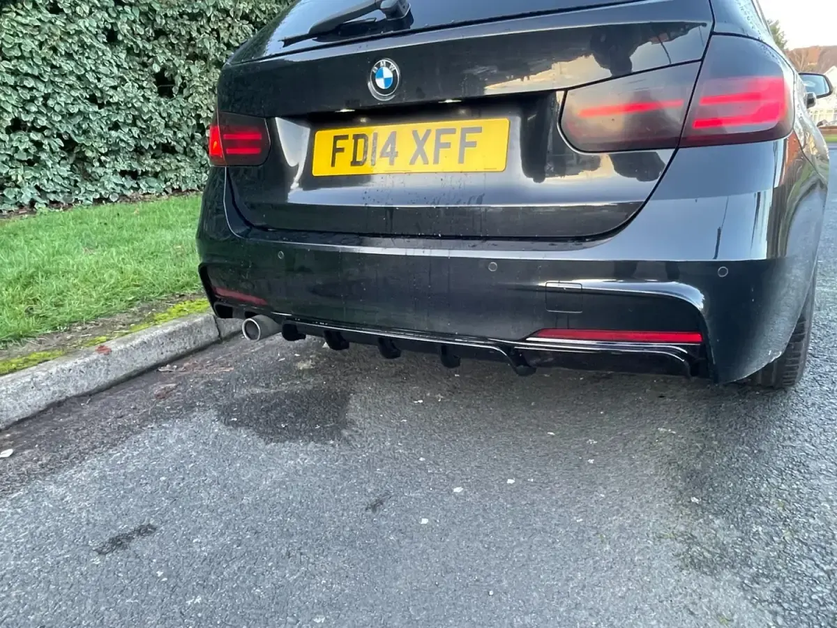 Usado BMW 320 M Sport 184 CV (135 kW) 2014 Negro Familiar
