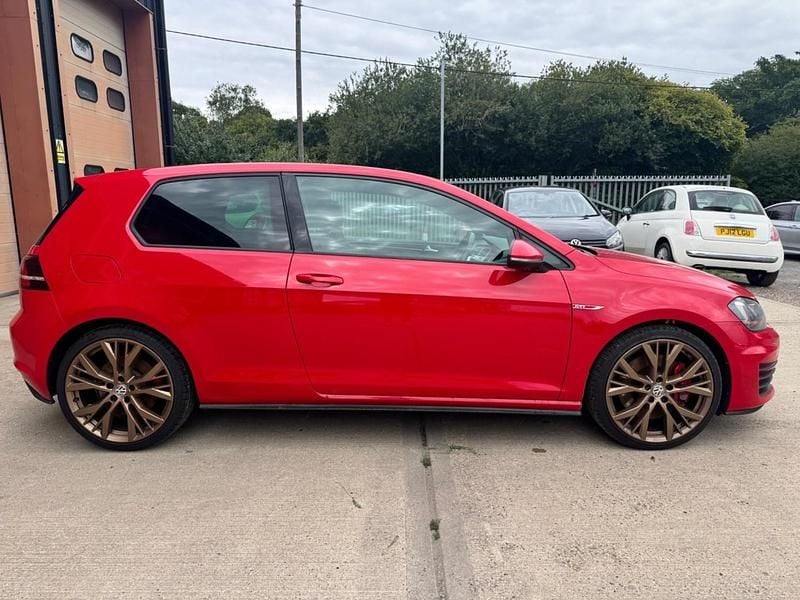 Used VW Golf VII GTI 2015 Red Hatchback