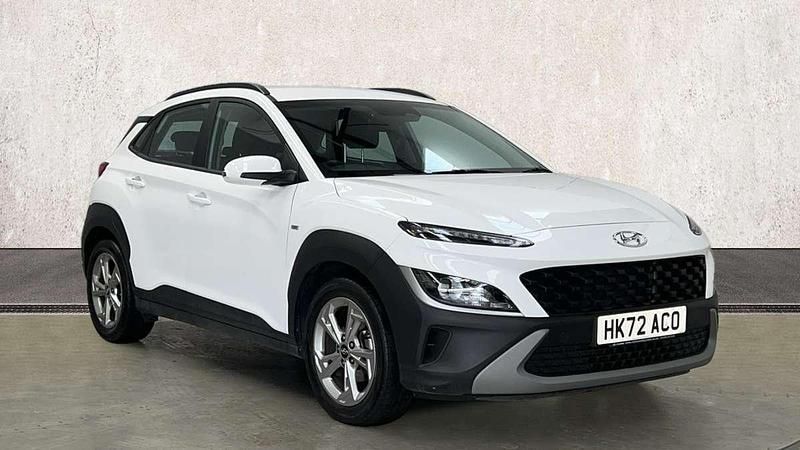 White Used 2022 Hyundai Kona SE SUV | £14,195 (Fair price) - Image 1/4