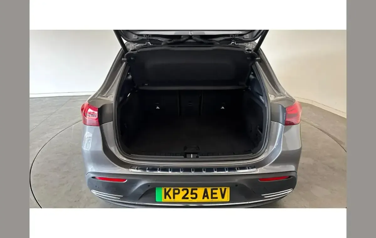 Used Mercedes EQA250+ Executive 139 kW (190 HP) 2025 Grey SUV