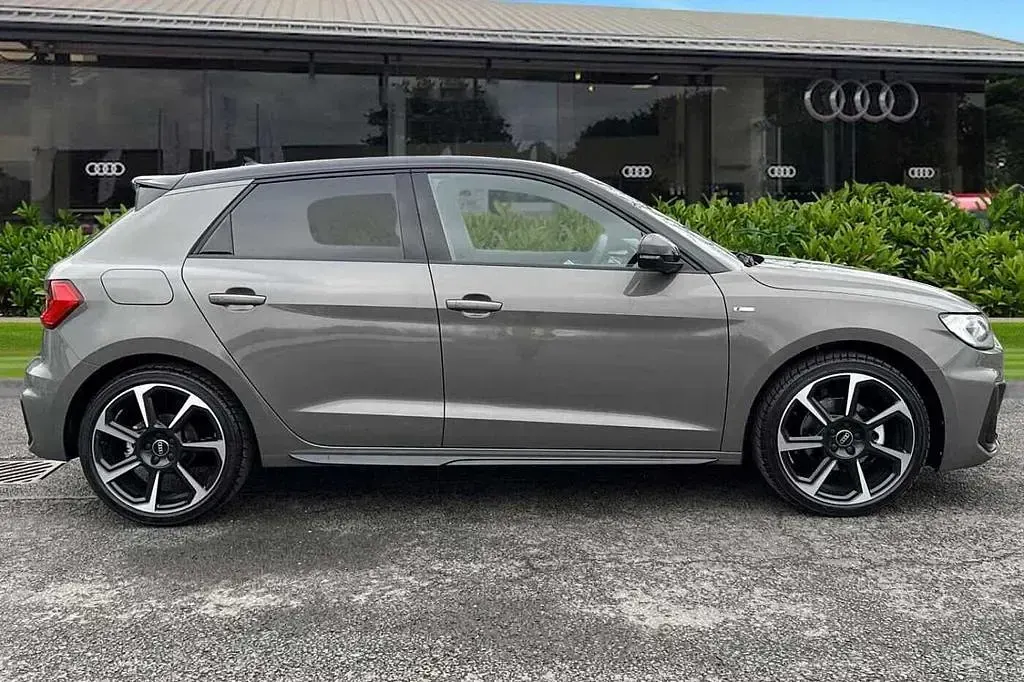 Used Audi A1 Black Edition 150 HP (110 kW) 2026 Grey SUV