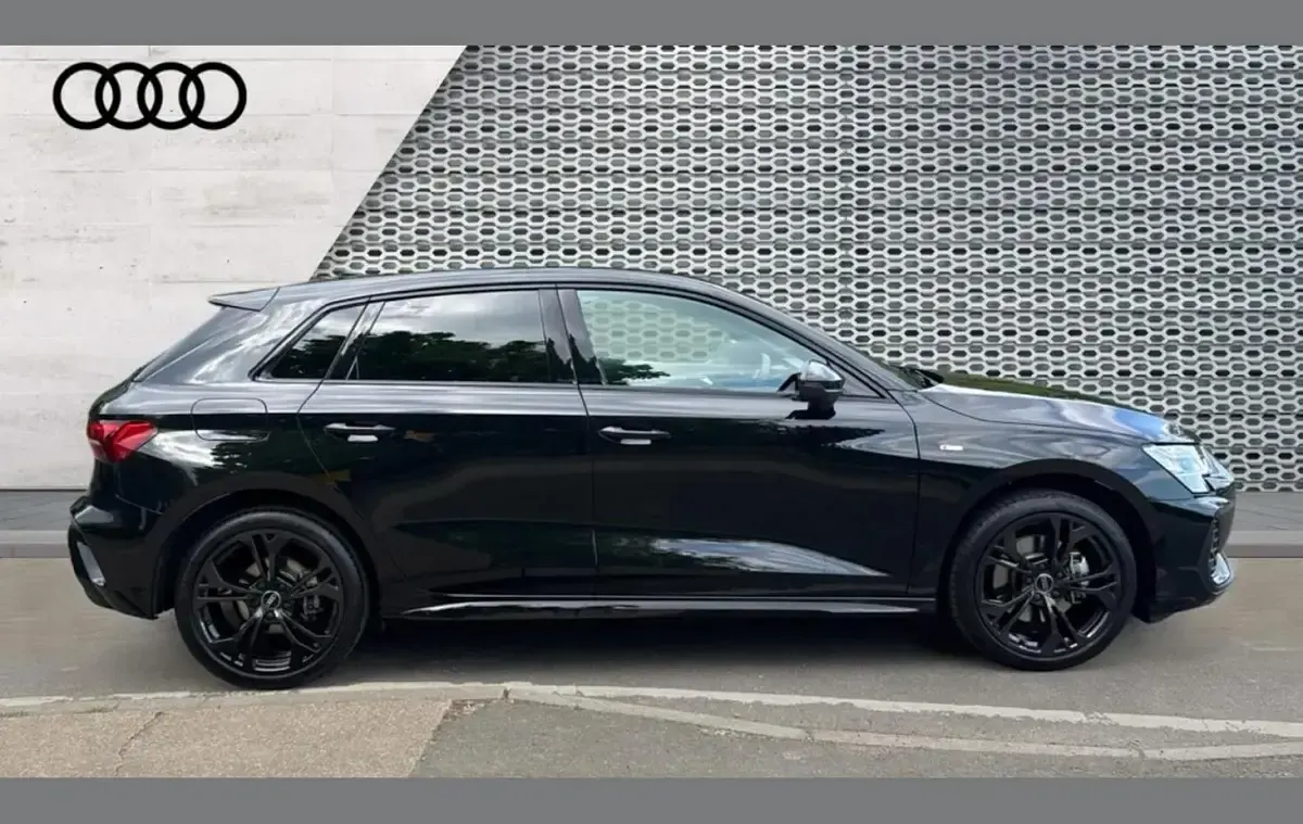 Used Audi A3 e-tron Black Edition 200 HP (147 kW) 2025 Black Hatchback