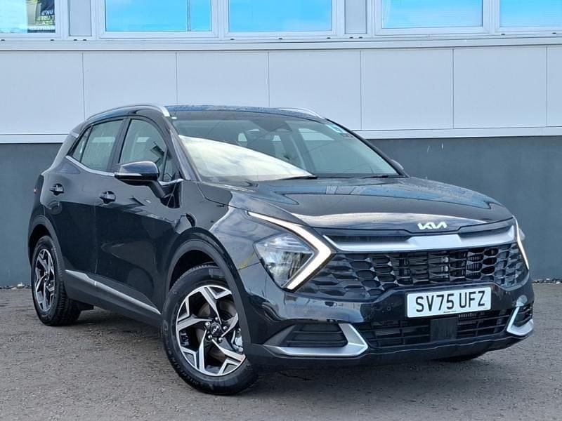 Premium paint phantom black New 2025 Kia Sportage SUV | £26,498 (Super price) - Image 1/4