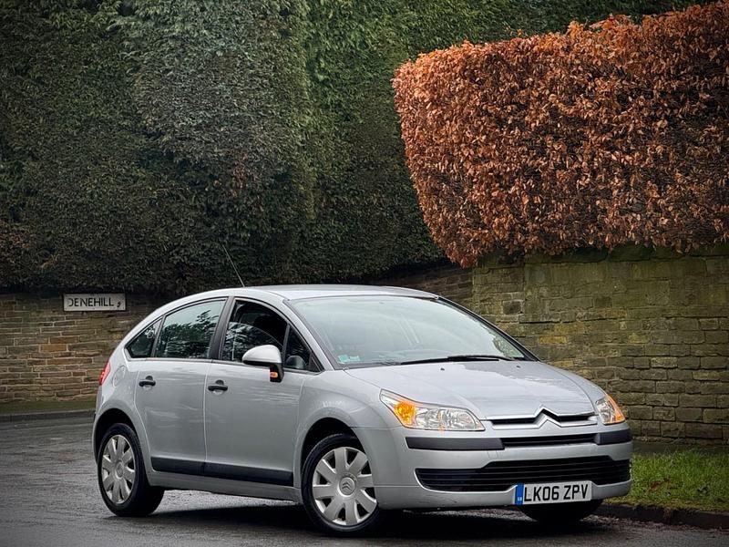 Grey Used 2016 Citroën C4 | £2,999 - Image 1/4