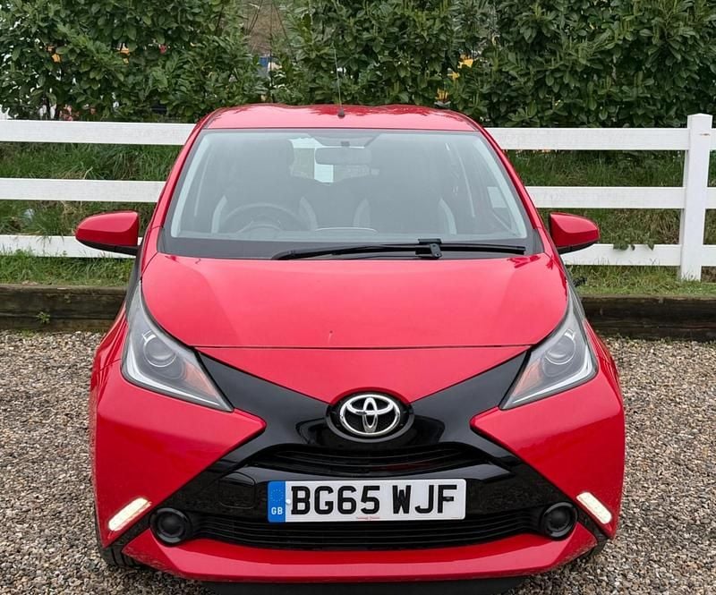 Used Toyota Aygo X-play 2015 Red Hatchback