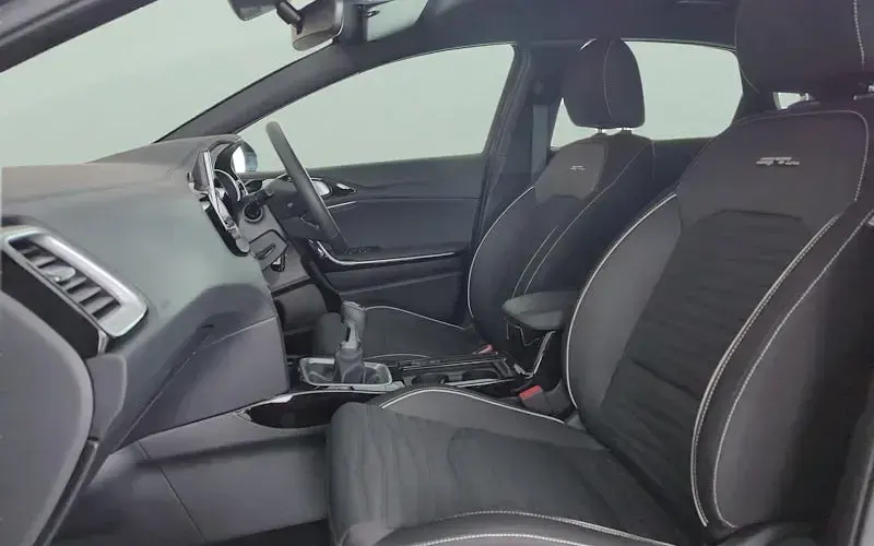 Używany Kia Ceed GT-Line 160 KM (117 kW) 2023 Szary Hatchback