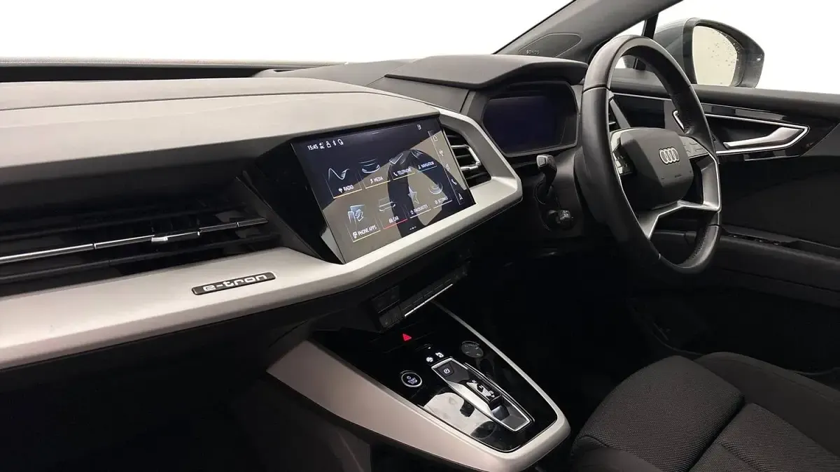 Used Audi Q4 e-tron Sport 150 kW (204 HP) 2022 Grey SUV